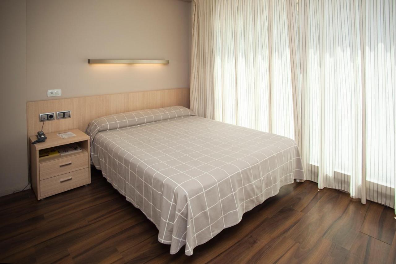 Standard Double or Twin Room,1005873334:JPEG
